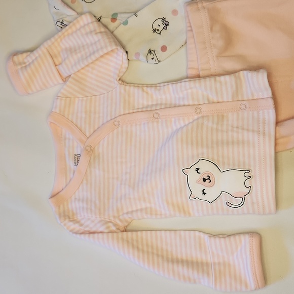 NWOT Set of 4 baby items. 3Month - Picture 3 of 6